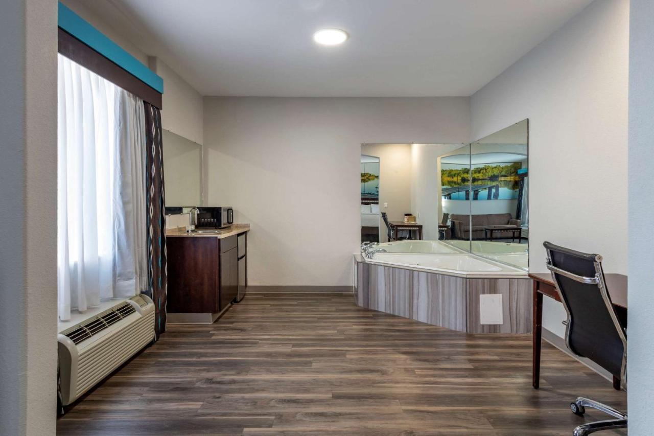 Clarion Pointe Sulphur - Lake Charles מראה חיצוני תמונה